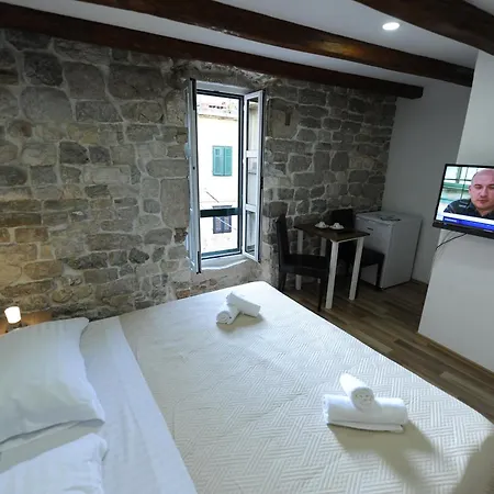 Center Affittacamere 3*