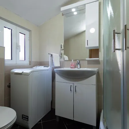 Konukevi Center 3*