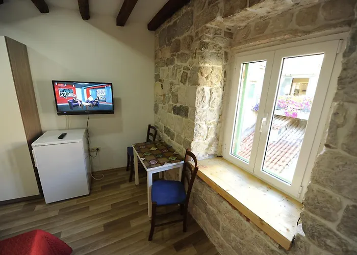 Guest house Top Center