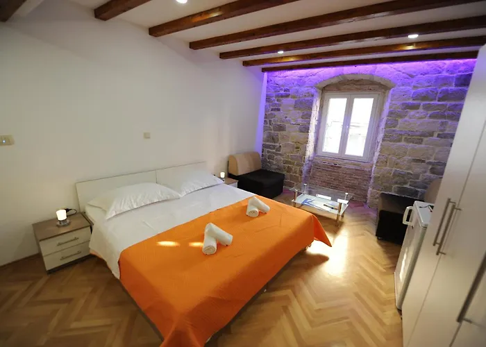 Guest house Top Center