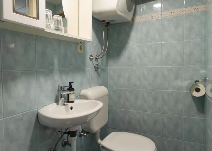 Guest house Top Center Split